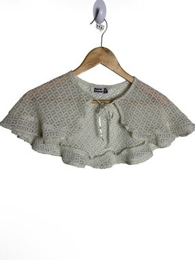 Secret charm cream geometric woven tie front collar capelet one size